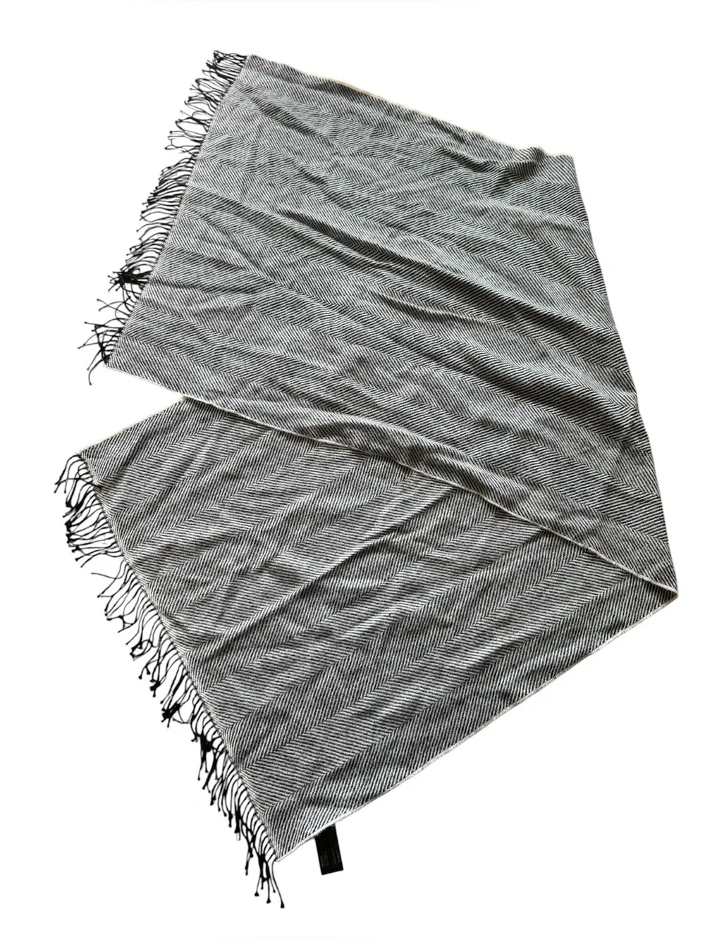 SUISTUDIO Alpaca Blanket Scarf Fringe Large Wide Black White Suit Supply